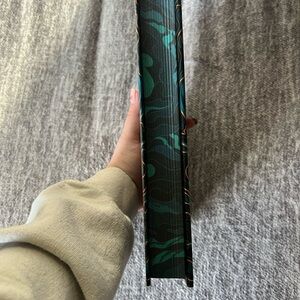 Fairyloot Limited Edition “Sign me to Sleep” book with sprayed edges